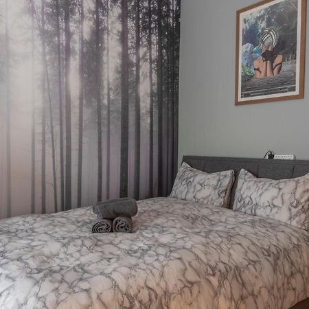 Апартаменты Quirky, Vintage 2 Bed Flat Лондон Экстерьер фото